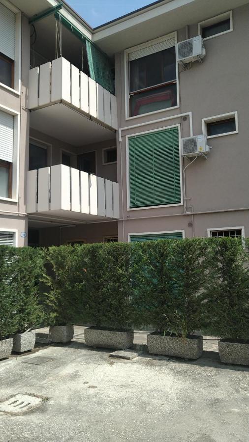 Vicino Al Prato Della Valle Intero Appartamento Parcheggio Facile Di Fronte 帕多瓦 外观 照片